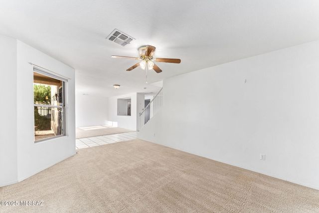 2596 W Calle Senor Roberto, Tucson, AZ 85741