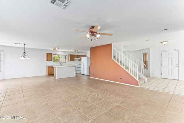 2596 W Calle Senor Roberto, Tucson, AZ 85741