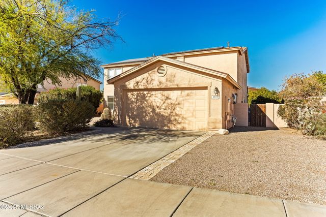 2596 W Calle Senor Roberto, Tucson, AZ 85741