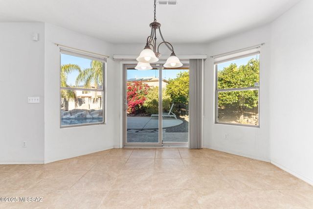 2596 W Calle Senor Roberto, Tucson, AZ 85741