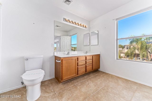 2596 W Calle Senor Roberto, Tucson, AZ 85741