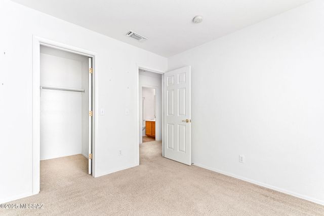 2596 W Calle Senor Roberto, Tucson, AZ 85741