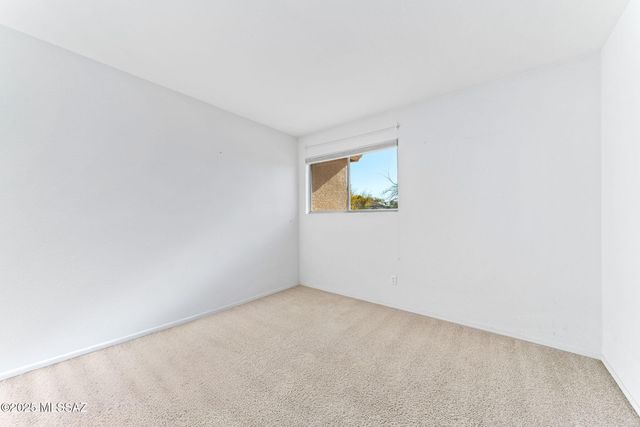 2596 W Calle Senor Roberto, Tucson, AZ 85741