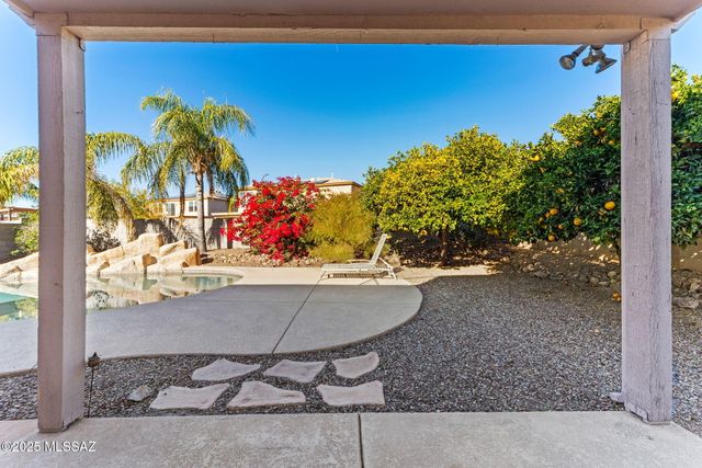 2596 W Calle Senor Roberto, Tucson, AZ 85741