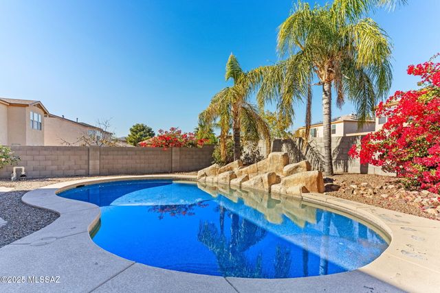 2596 W Calle Senor Roberto, Tucson, AZ 85741