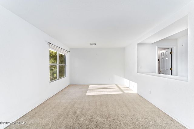 2596 W Calle Senor Roberto, Tucson, AZ 85741