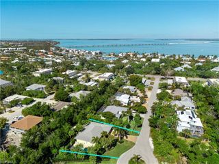 1103 Captains Walk ST, Sanibel, FL 33957