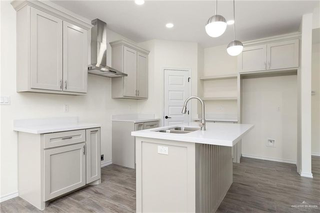 17929 Redwood Street, Combes, TX 78552