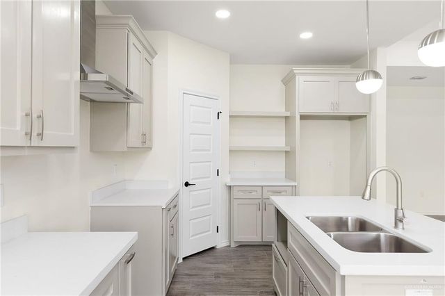 17929 Redwood Street, Combes, TX 78552