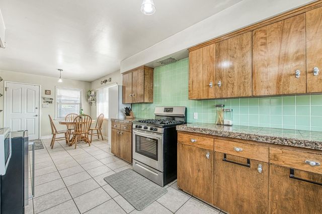 3606 N Callisch Street, Fresno, CA 93726