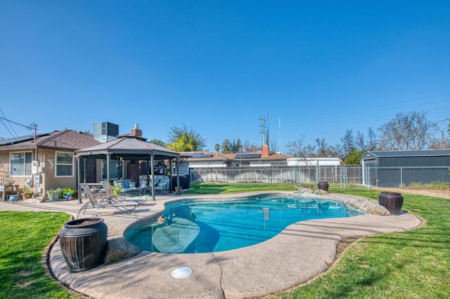 3606 N Callisch Street, Fresno, CA 93726