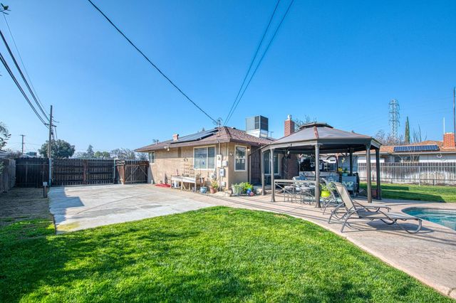 3606 N Callisch Street, Fresno, CA 93726