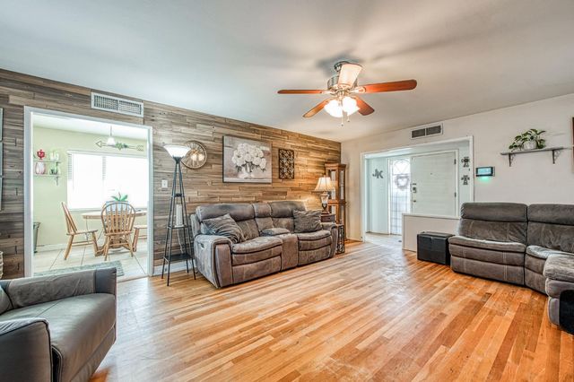 3606 N Callisch Street, Fresno, CA 93726