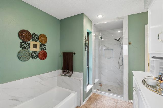 1401 Clover Hill Road, Mansfield, TX 76063