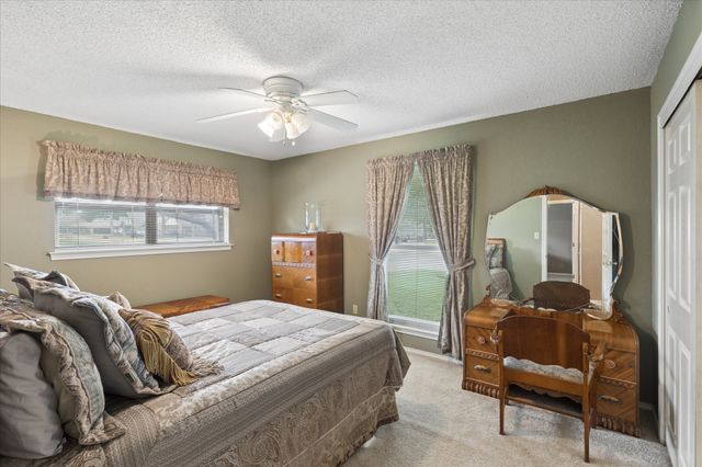 1401 Clover Hill Road, Mansfield, TX 76063