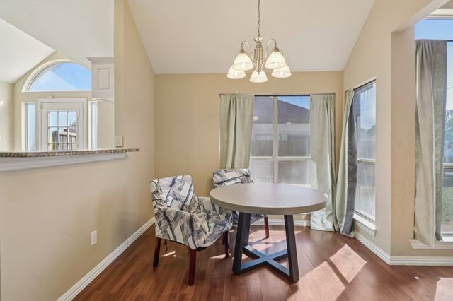 910 Busby Drive, Cedar Hill, TX 75104