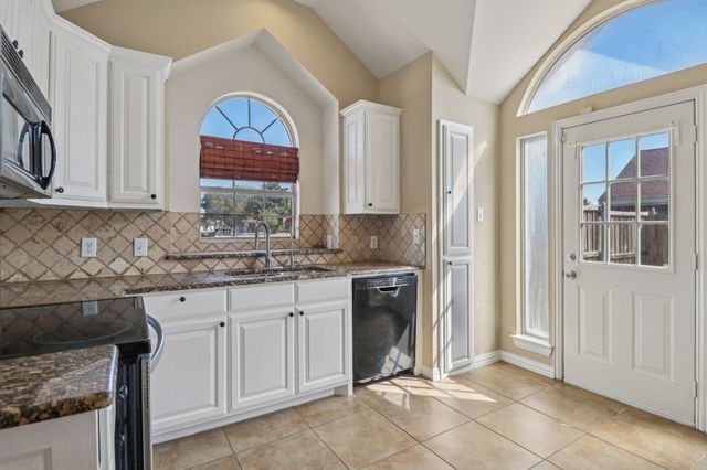 910 Busby Drive, Cedar Hill, TX 75104