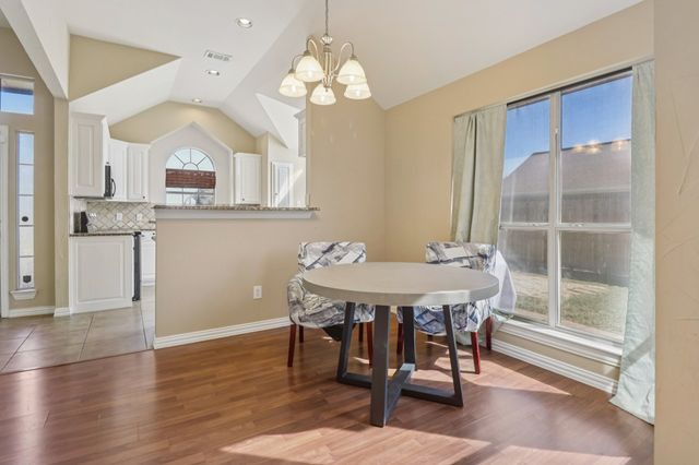 910 Busby Drive, Cedar Hill, TX 75104