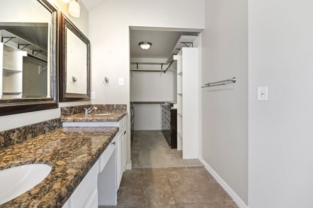 910 Busby Drive, Cedar Hill, TX 75104