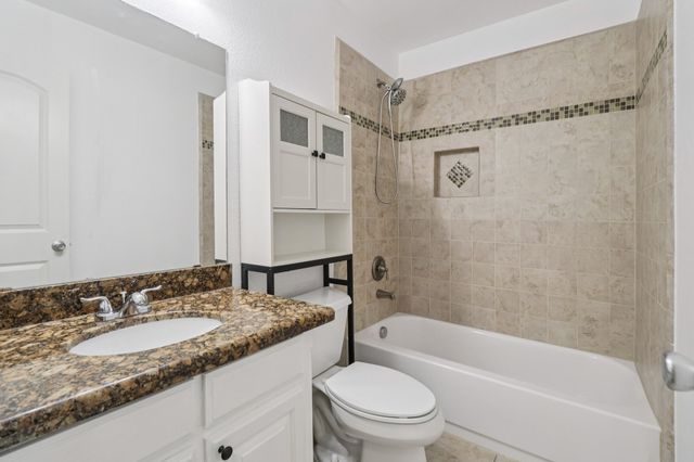 910 Busby Drive, Cedar Hill, TX 75104