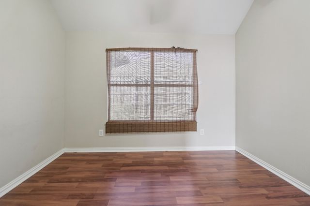 910 Busby Drive, Cedar Hill, TX 75104