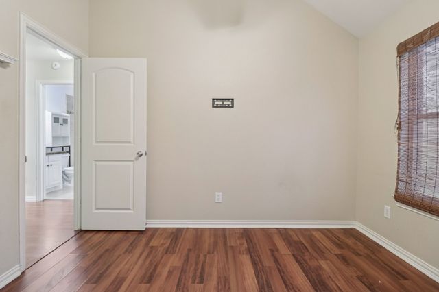 910 Busby Drive, Cedar Hill, TX 75104