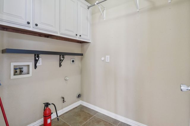 910 Busby Drive, Cedar Hill, TX 75104