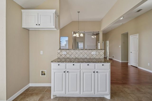 910 Busby Drive, Cedar Hill, TX 75104