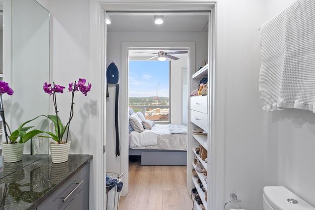 300 Bowie ST 1006, Austin, TX 78703