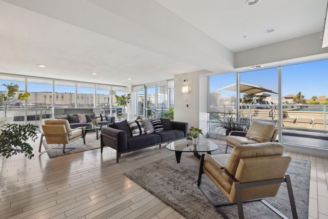 300 Bowie ST 1006, Austin, TX 78703