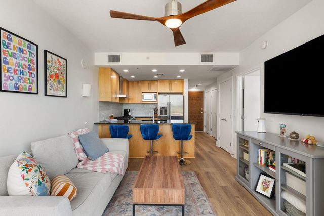 300 Bowie ST 1006, Austin, TX 78703