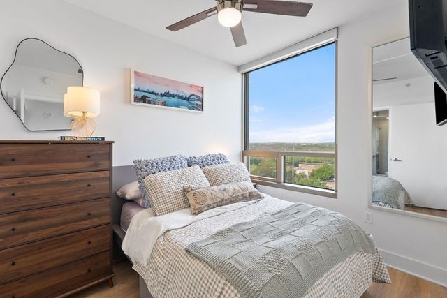 300 Bowie ST 1006, Austin, TX 78703