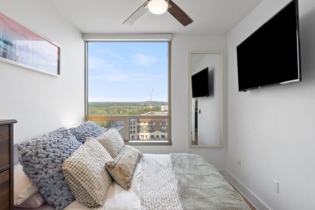 300 Bowie ST 1006, Austin, TX 78703