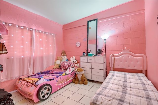 2409 Maroney Avenue, Las Vegas, NV 89104