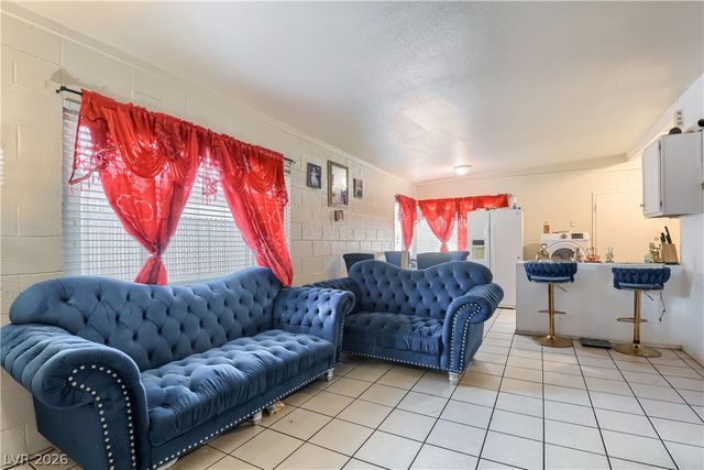 2409 Maroney Avenue, Las Vegas, NV 89104