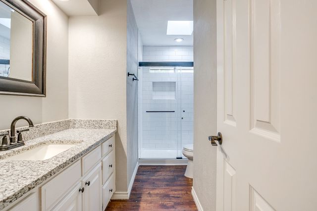 125 NE Brushy Mound Road, Burleson, TX 76028