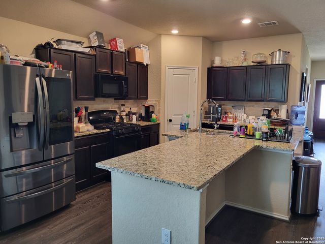 3927 Battery Park, Converse, TX 78109