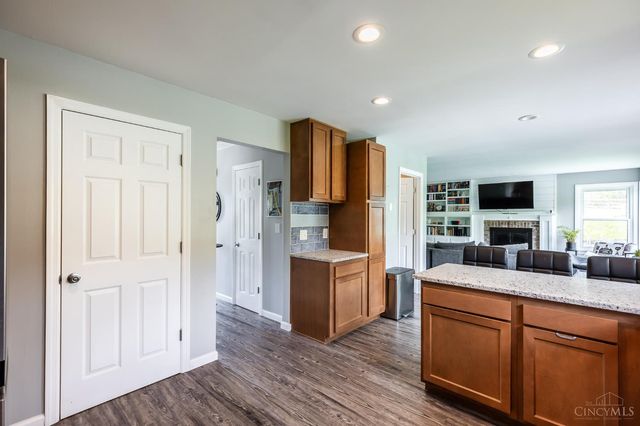 7822 Willow Run Ct, West Chester, OH 45069