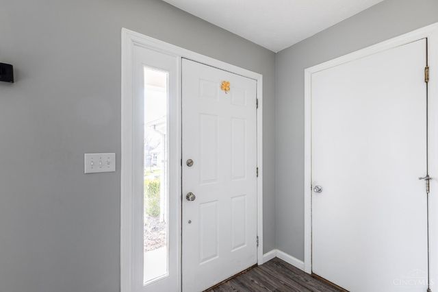 7822 Willow Run Ct, West Chester, OH 45069