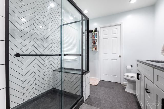 7822 Willow Run Ct, West Chester, OH 45069