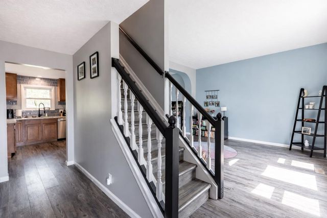 7822 Willow Run Ct, West Chester, OH 45069