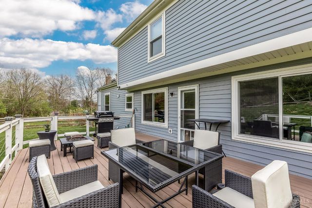7822 Willow Run Ct, West Chester, OH 45069