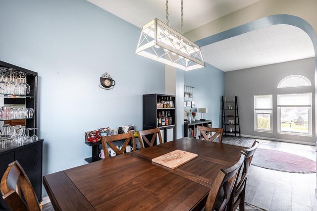 7822 Willow Run Ct, West Chester, OH 45069