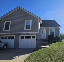 619/621 E Shawnee Street, Gardner, KS 66030