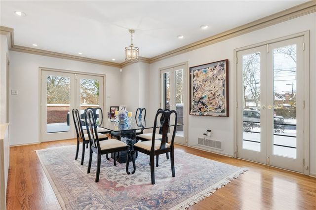 800 Amberson, Shadyside, PA 15232