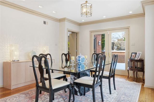 800 Amberson, Shadyside, PA 15232