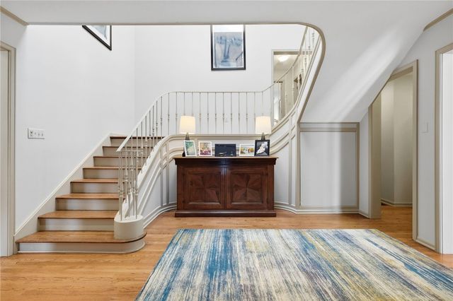800 Amberson, Shadyside, PA 15232