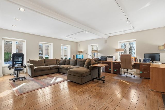 800 Amberson, Shadyside, PA 15232