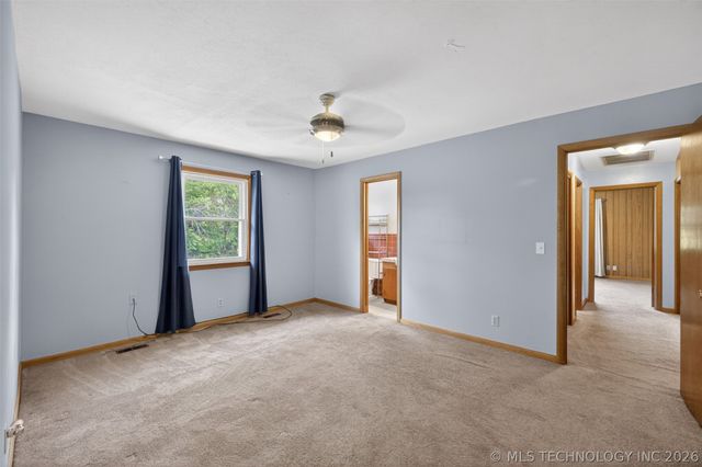 220 E 20th Street, Okmulgee, OK 74447