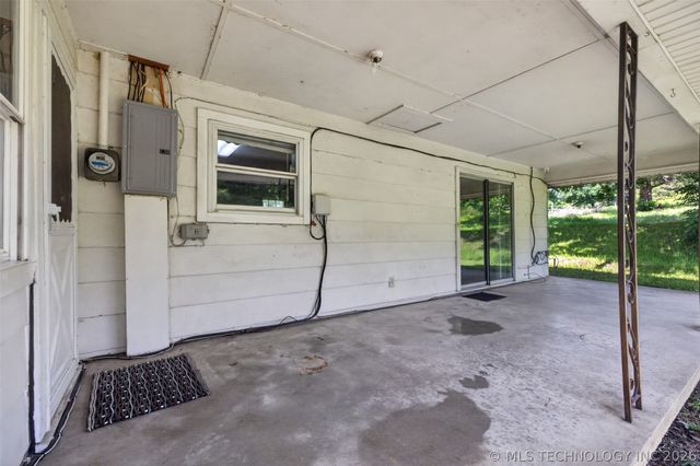 220 E 20th Street, Okmulgee, OK 74447